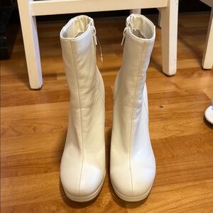 GBG Los Angeles White Ankle Booties Sleek Design